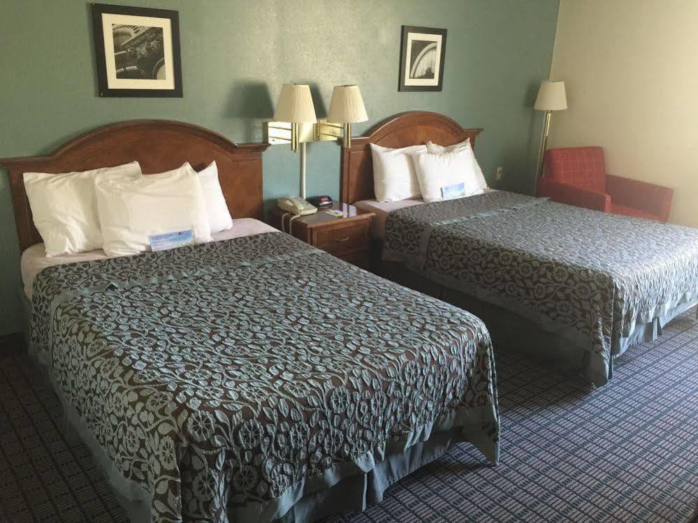 Motel 6 Mcgraw, Ny - Cortland Εξωτερικό φωτογραφία