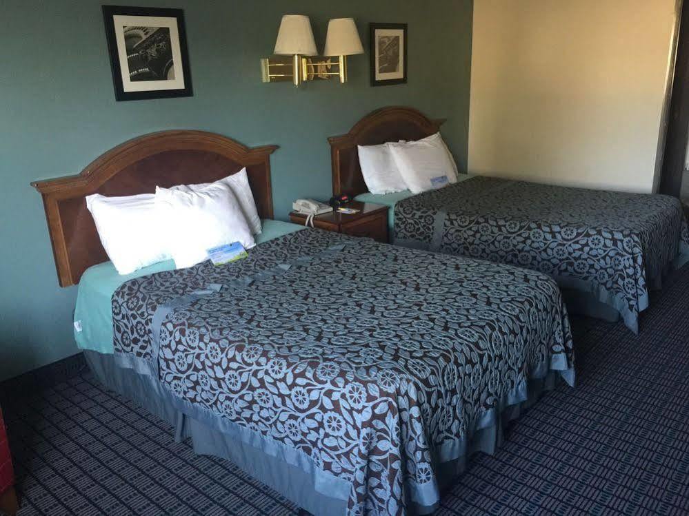 Motel 6 Mcgraw, Ny - Cortland Εξωτερικό φωτογραφία